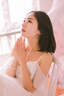 九个装修工人把我放在茶几上文字